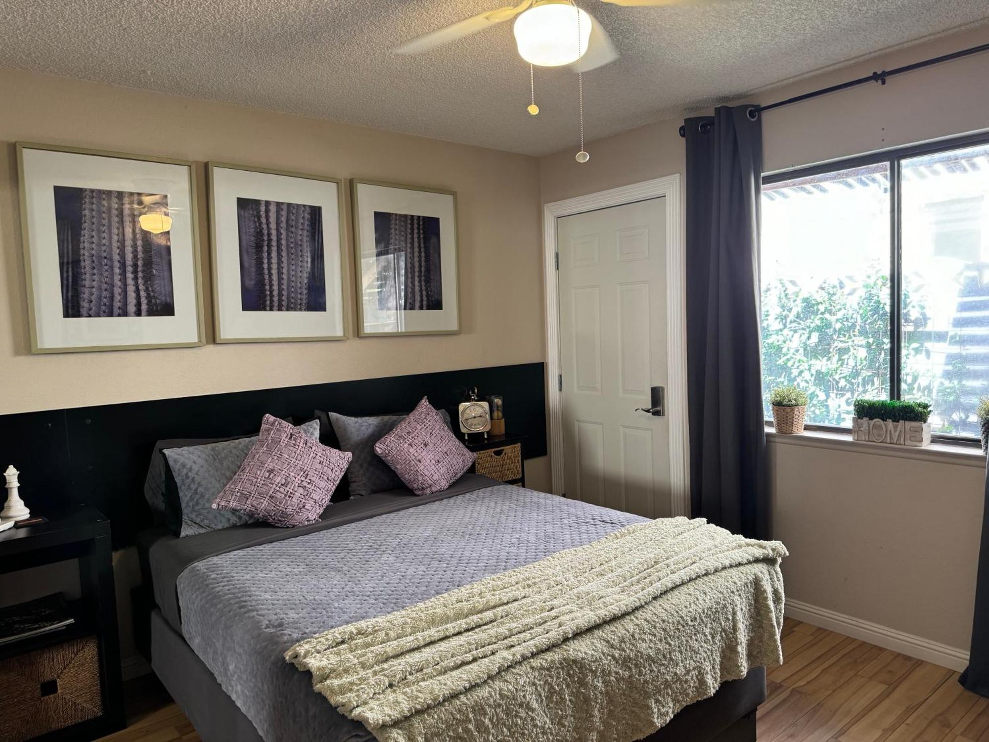 Séjour chez l'habitant Le Noir, A Private Bedroom With A Private Entrance - Shared Bathroom *